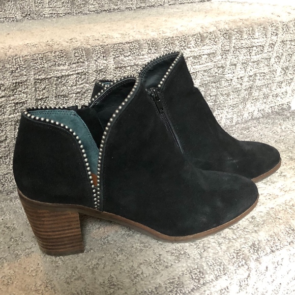 lucky brand pincah bootie